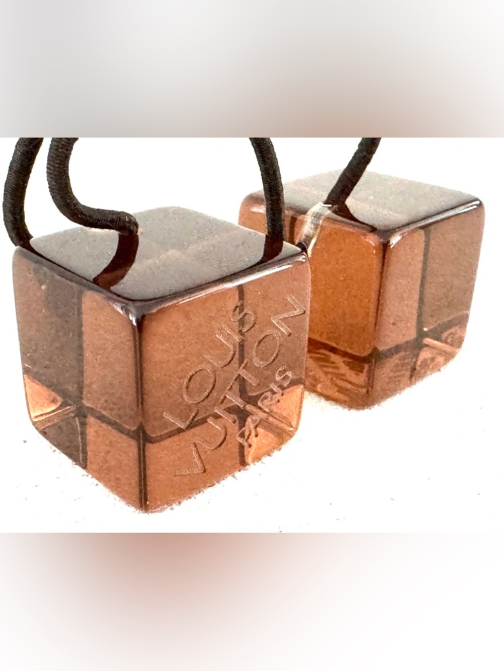 LOUIS VUITTON Dice/ Cube Hair Ties Brown Resin - LV Paris + LV Dust Bag - Picture 3 of 5